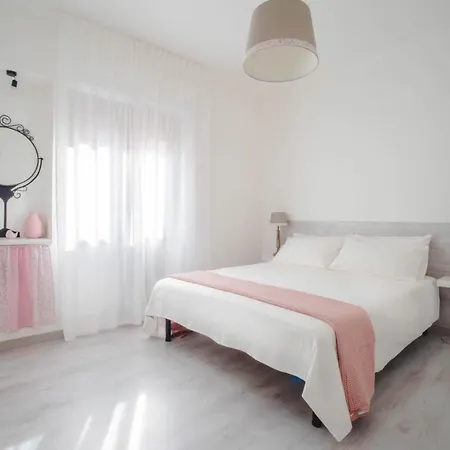 Apartment Lady Butterfly - Metro A Lucio Sestio Rome