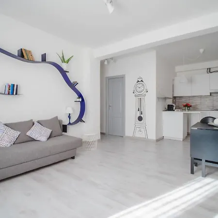 Lady Butterfly - Metro A Lucio Sestio Apartment *