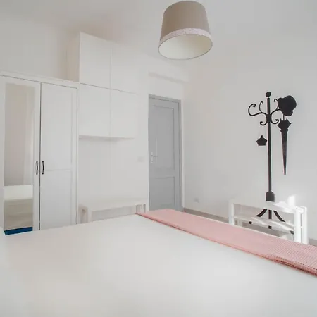 Apartment Lady Butterfly - Metro A Lucio Sestio