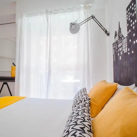 Lady Butterfly - Metro A Lucio Sestio Rome