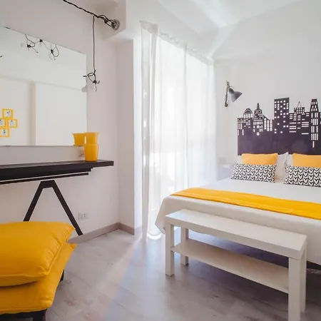 Lady Butterfly - Metro A Lucio Sestio *