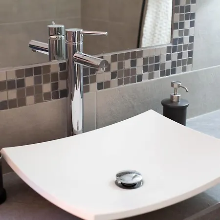 Apartment Lady Butterfly - Metro A Lucio Sestio